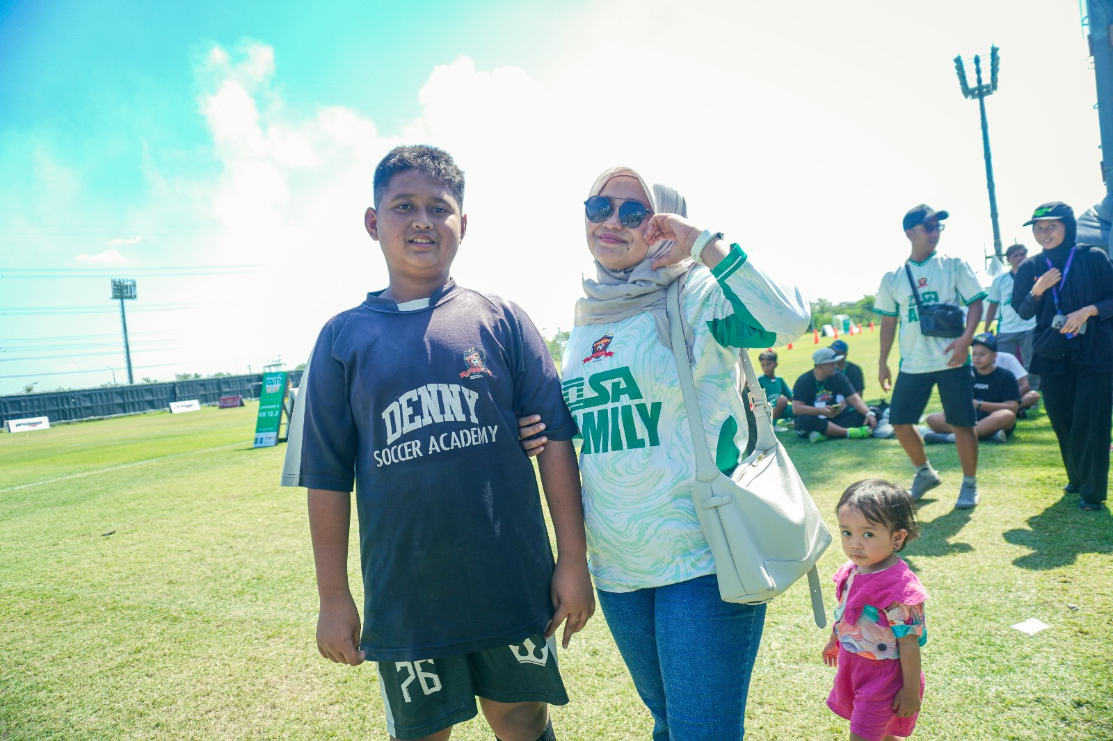 Menjaga Mimpi Anak-anak dari Tepi Lapangan